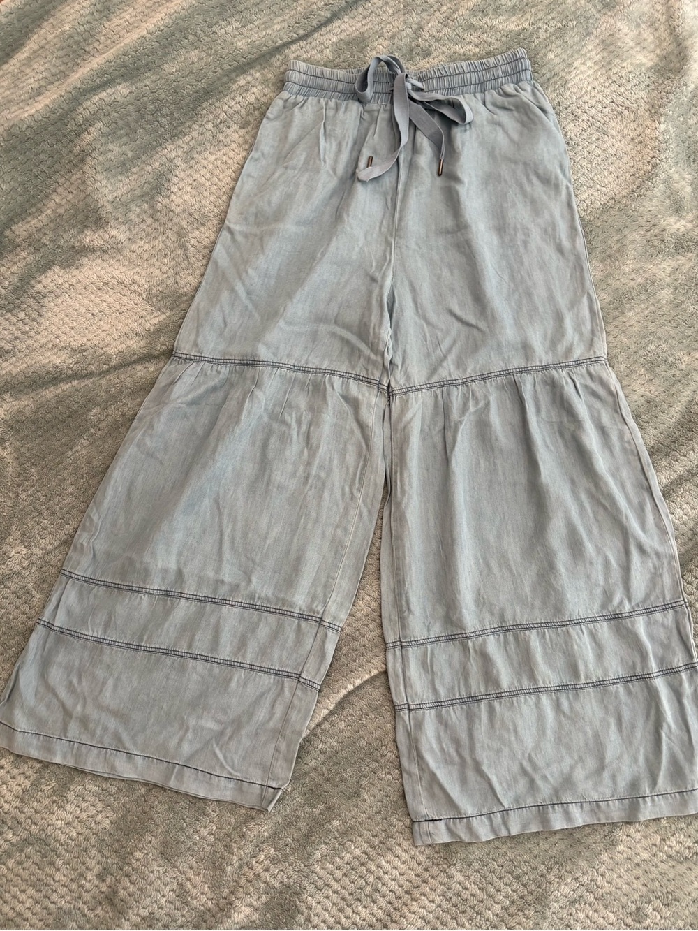 Oddi Chambray Wide-Leg Tiered Lounge Pants sz small 100% Tencel